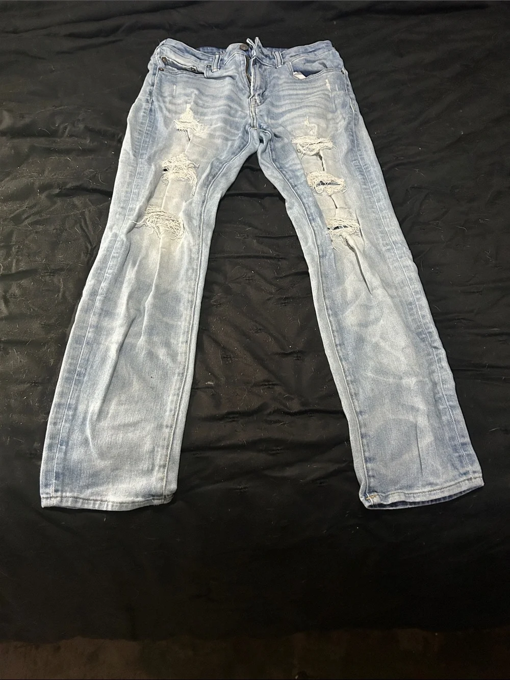 AE Slim Distressed Jeans